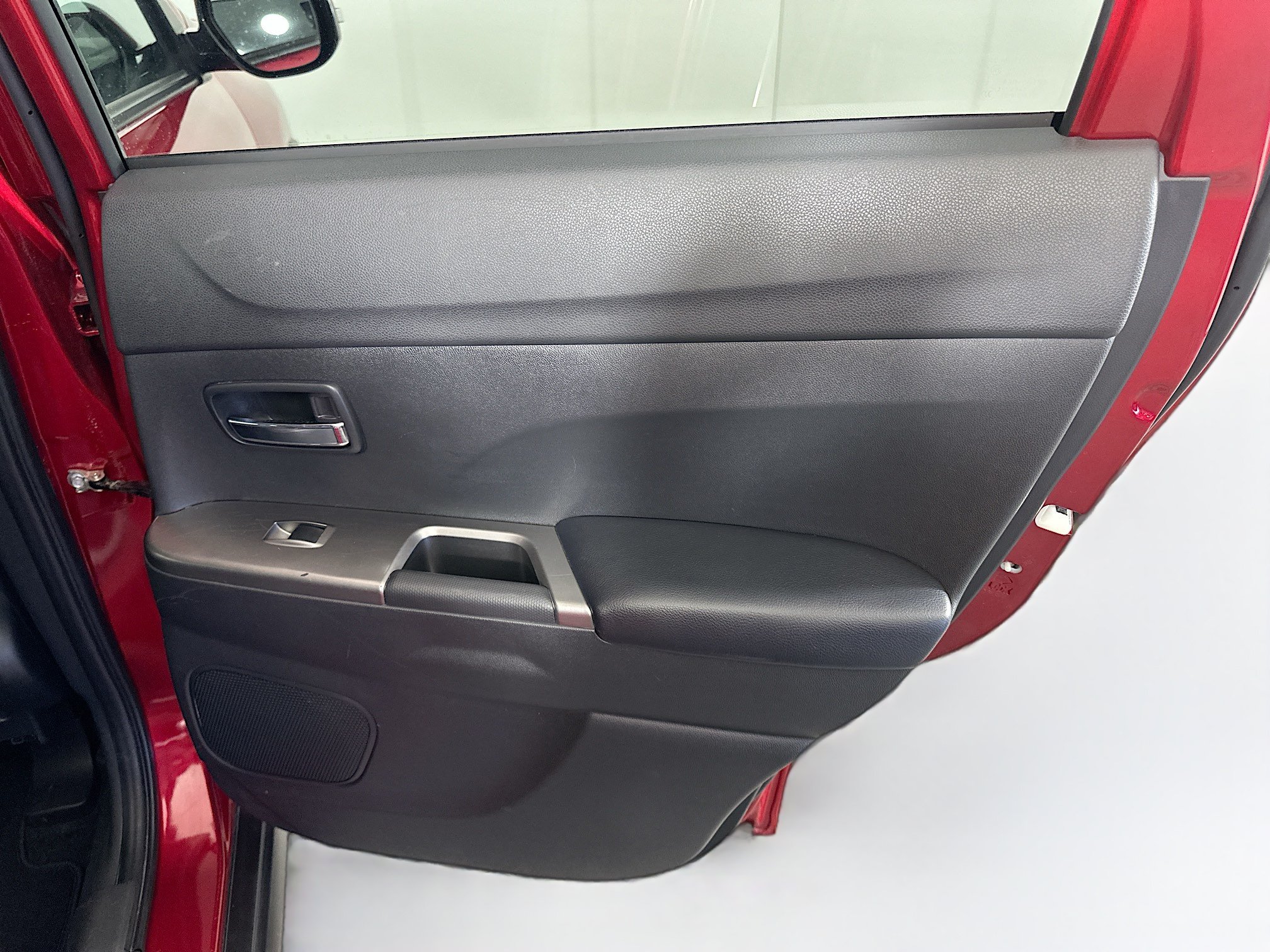 Used 2024 Mitsubishi Outlander Sport AWD image 28