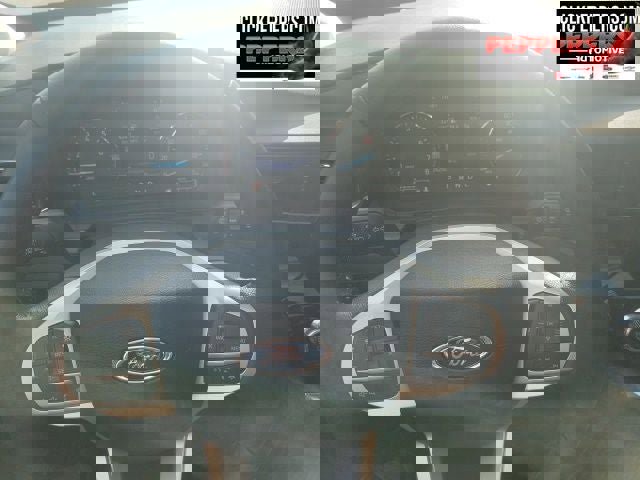 Used 2023 Ford Explorer Limited w/ Limited Technology Package image 18