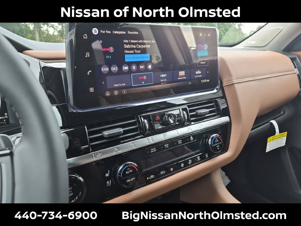 New 2026 Nissan Pathfinder Platinum AWD/4WD image 15