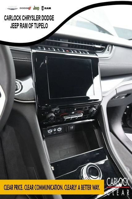 Used 2023 Jeep Grand Cherokee L Laredo RWD image 20