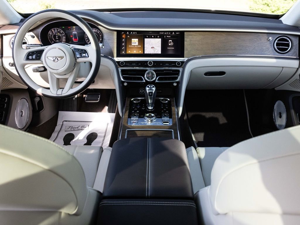 New 2026 Bentley Flying Spur Plug-In Hybrid AWD/4WD image 2