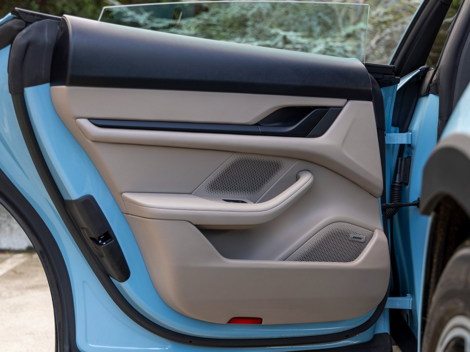 Certified 2024 Porsche Taycan 4 Cross Turismo image 36