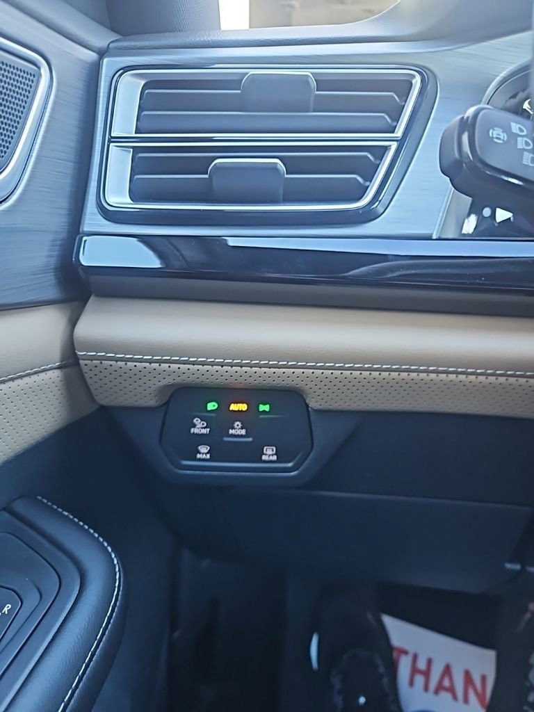 New 2026 Volkswagen Atlas Cross Sport SE AWD/4WD image 36