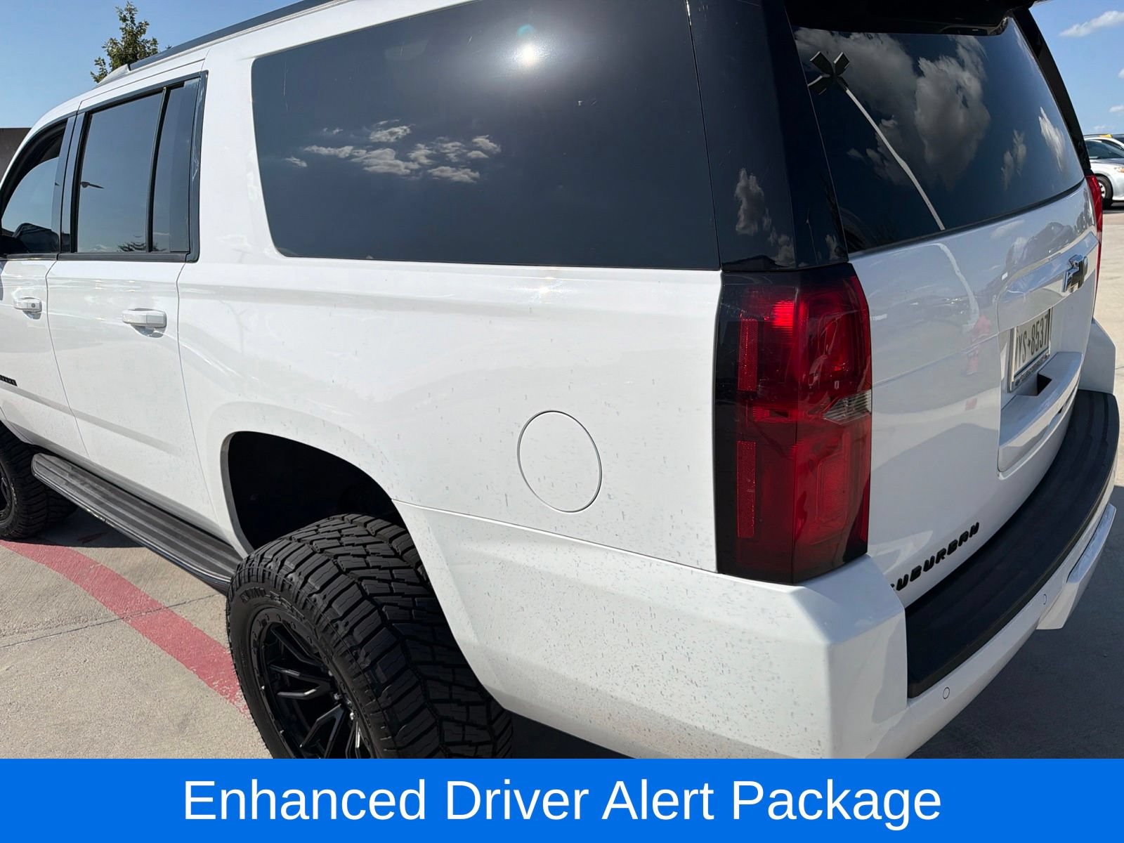 Used 2018 Chevrolet Suburban LT AWD/4WD image 6