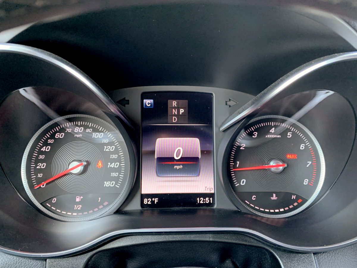 Used 2019 Mercedes-Benz GLC 300 image 24