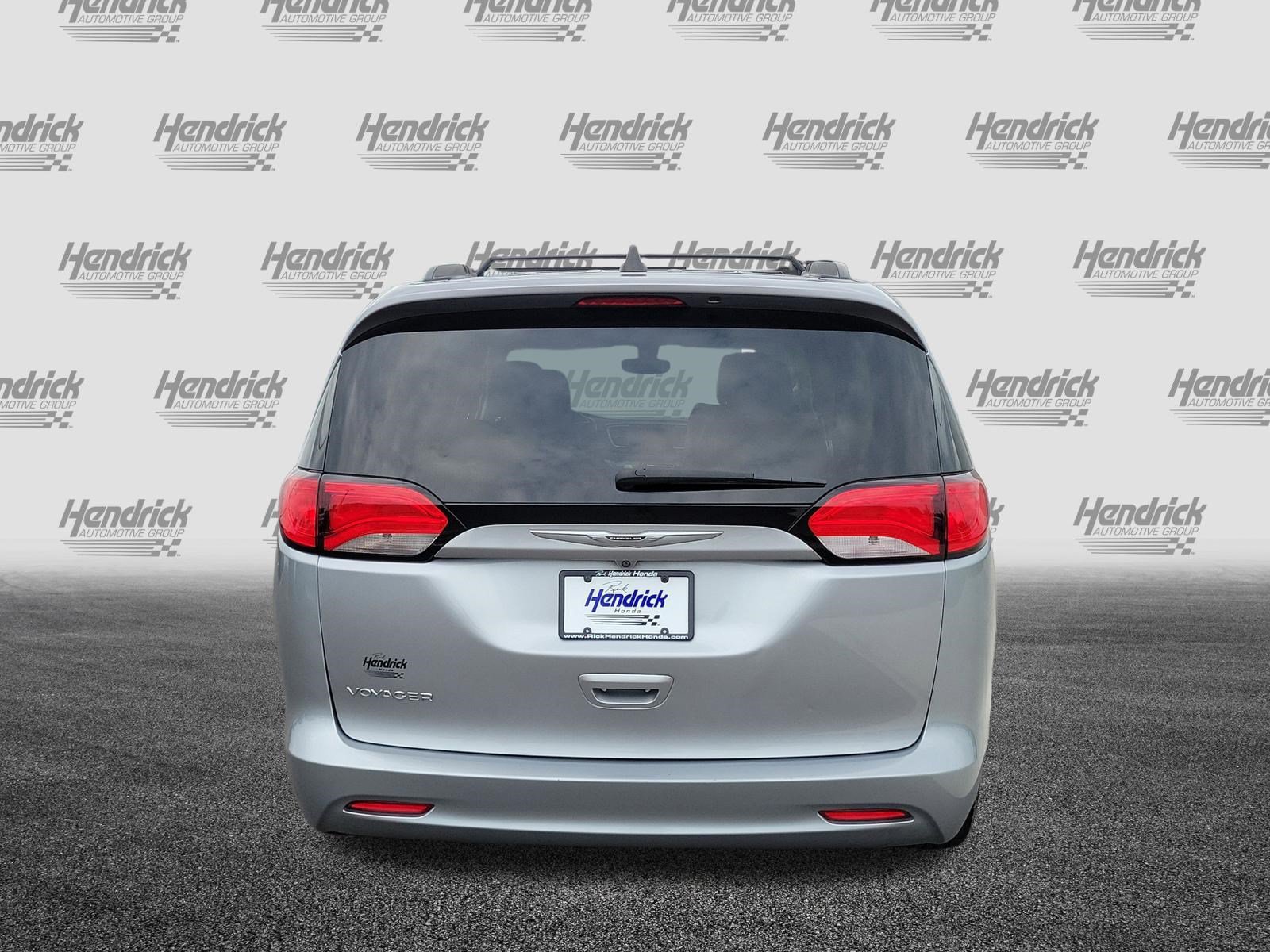 Used 2021 Chrysler Voyager Lxi FWD image 6