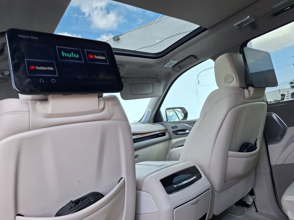Certified 2024 Cadillac Escalade ESV Premium Luxury Platinum AWD/4WD image 10