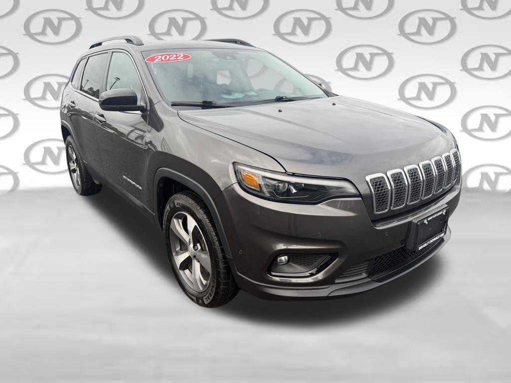 Used 2022 Jeep Cherokee Limited AWD/4WD image 16