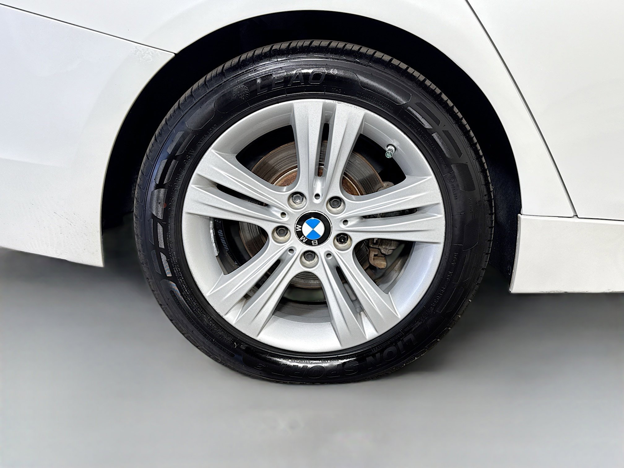 Used 2019 BMW 330i xDrive Wagon w/ Premium Package image 31