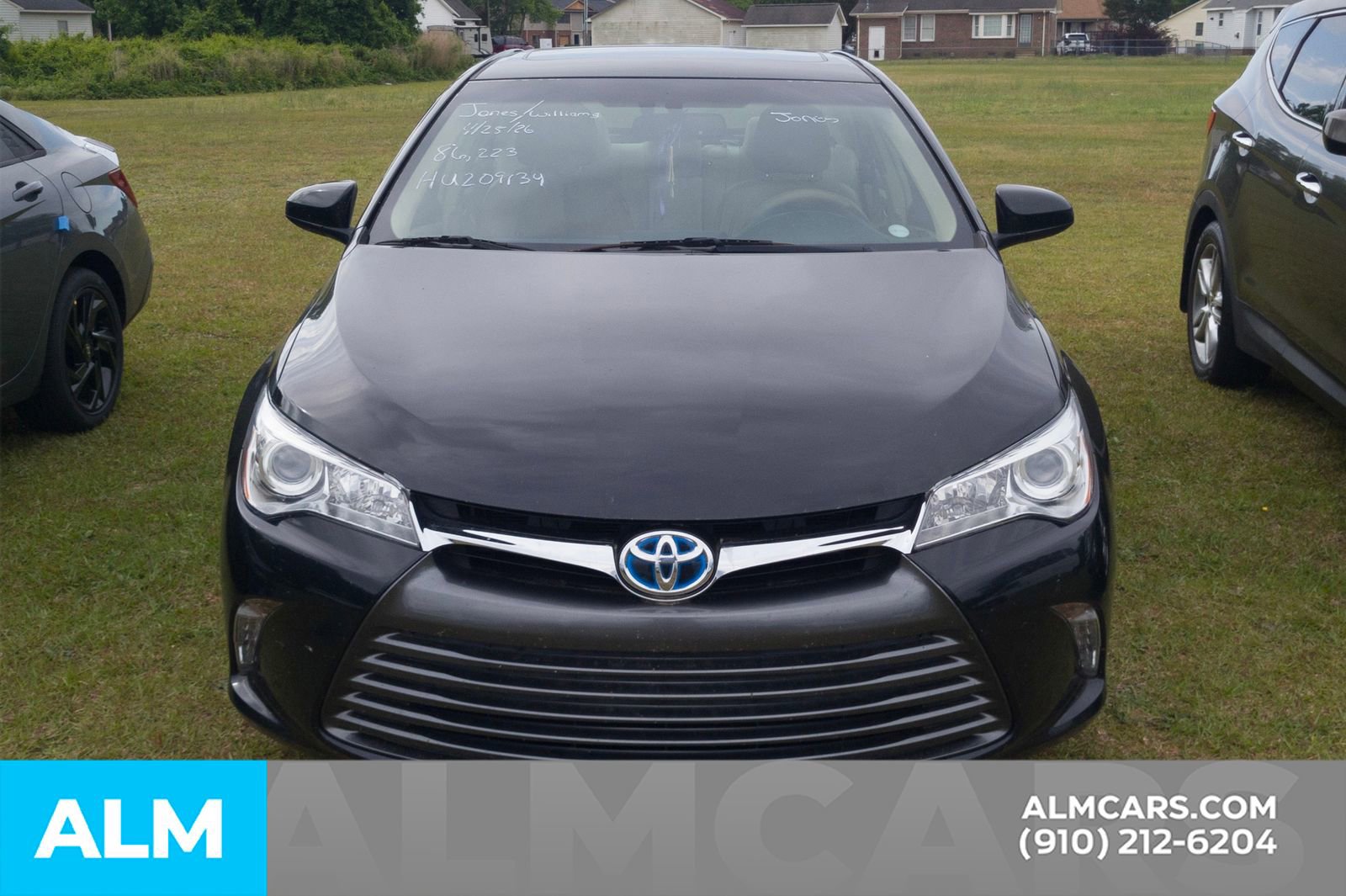 Used 2017 Toyota Camry XLE w/ Moonroof Package FWD image 6