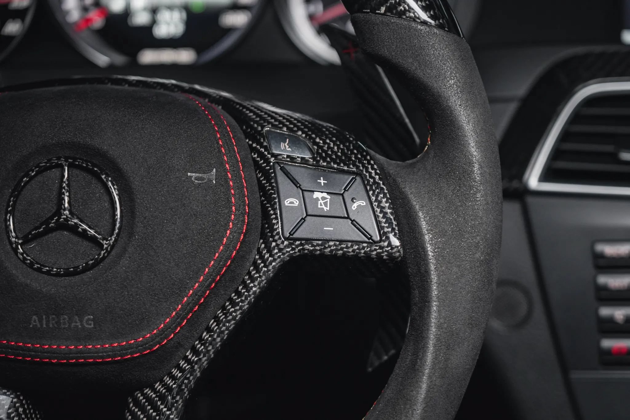 Used 2013 Mercedes-Benz C 63 AMG Coupe image 38