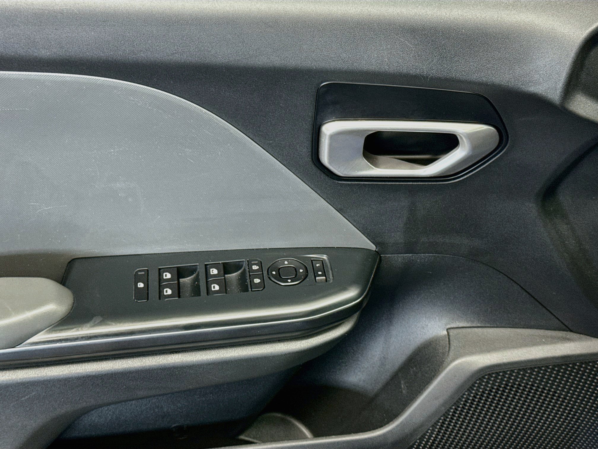 Used 2025 Kia K4 FWD image 15