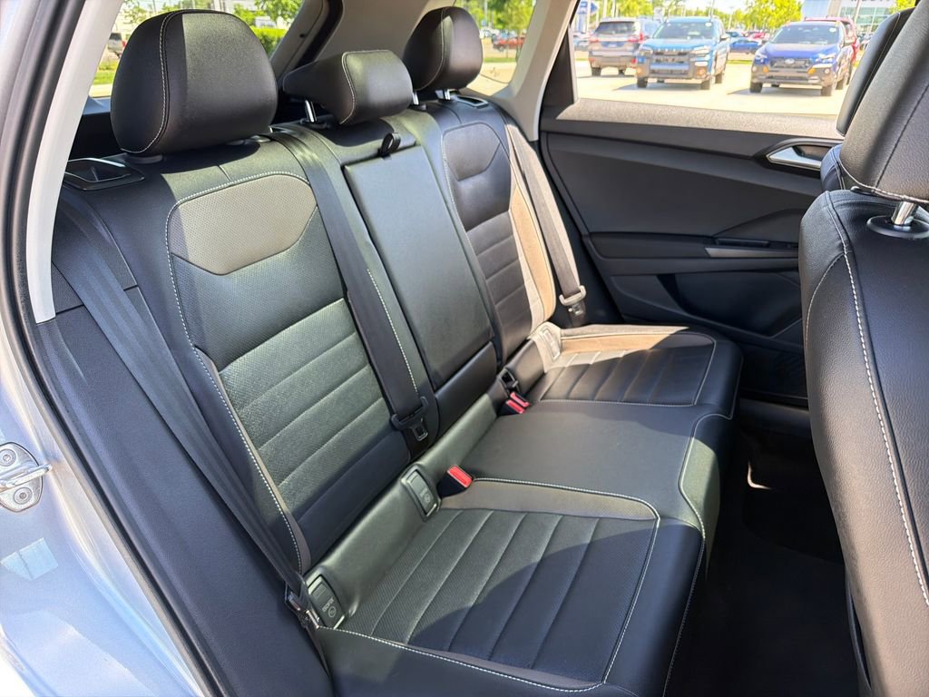 Certified 2023 Volkswagen Taos SEL AWD/4WD image 25