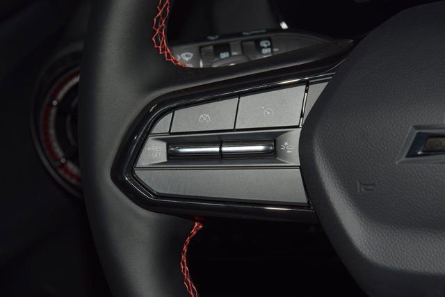 New 2025 Chevrolet Equinox EV RS w/ Convenience Package II image 35