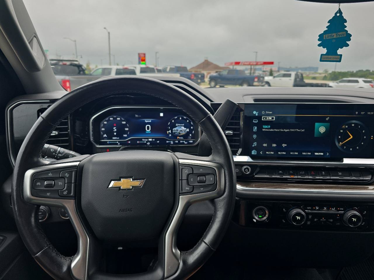 Used 2023 Chevrolet Silverado 1500 LT AWD/4WD image 32