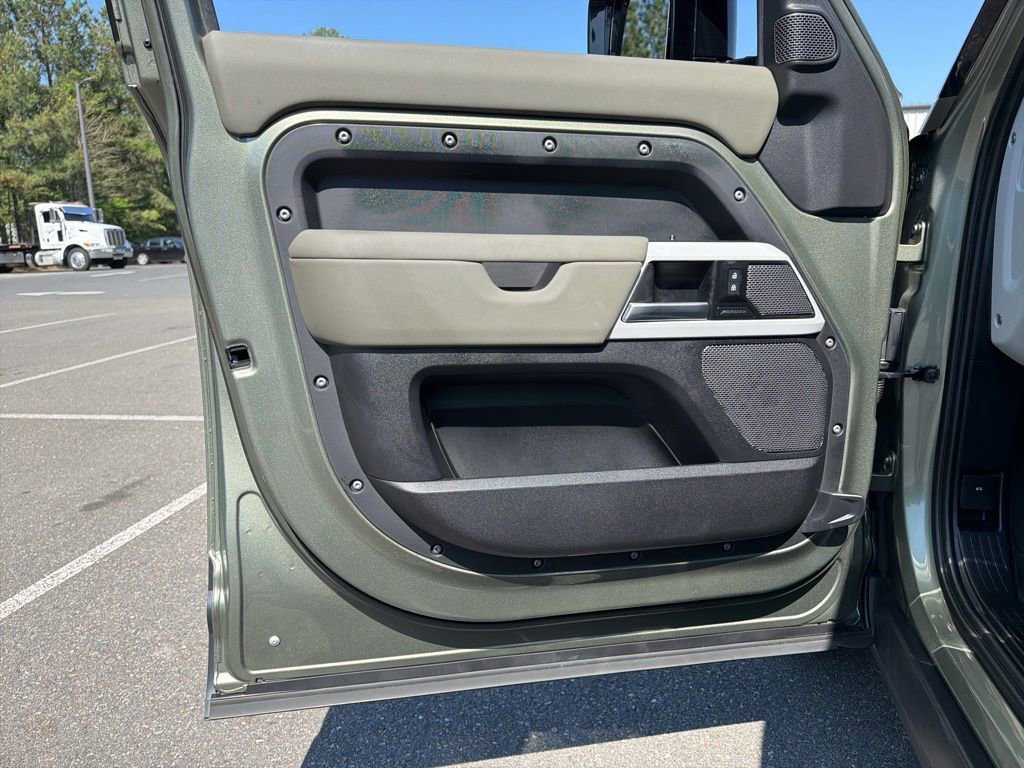 Used 2024 Land Rover Defender 110 S AWD/4WD image 18