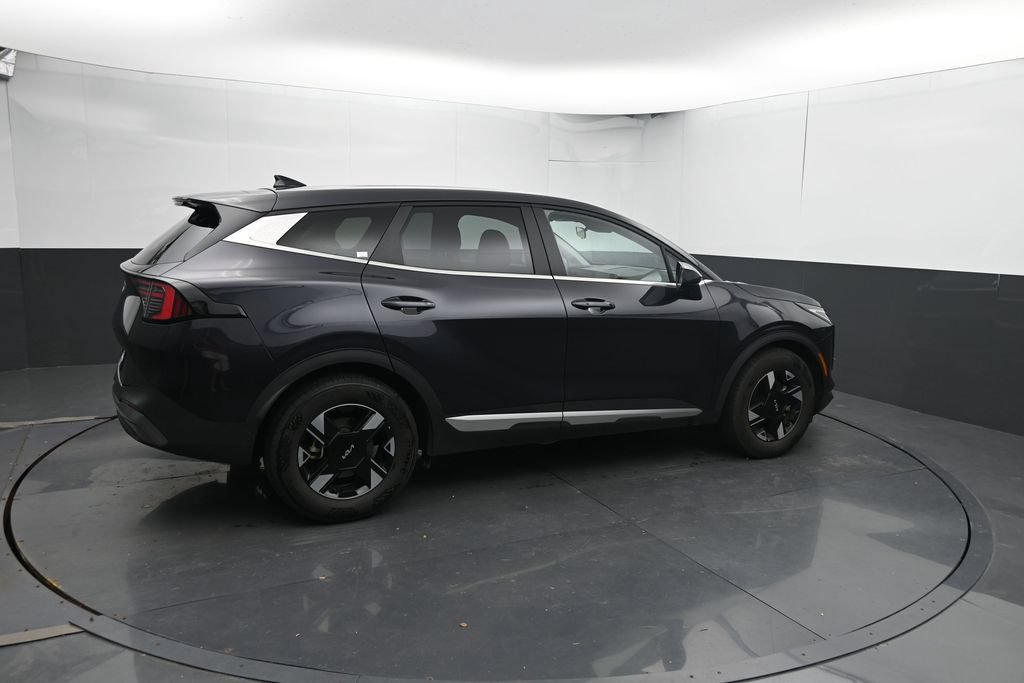 Used 2026 Kia Sportage LX FWD image 12