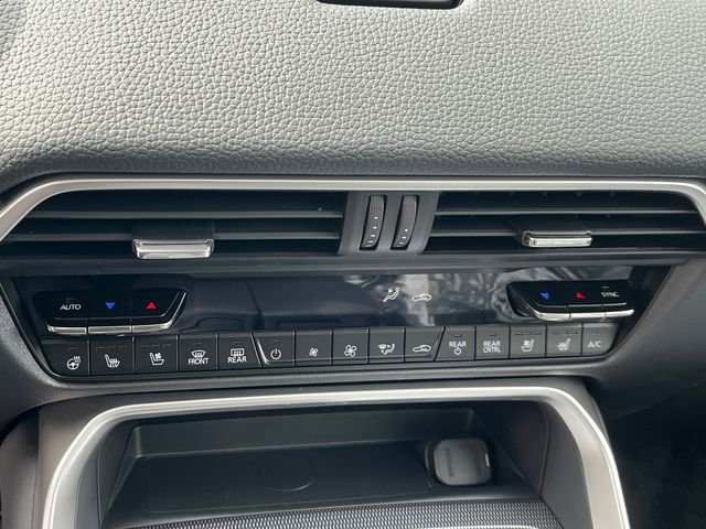 New 2026 MAZDA CX-90 Plug-In Hybrid w/Premium Sport AWD/4WD image 17