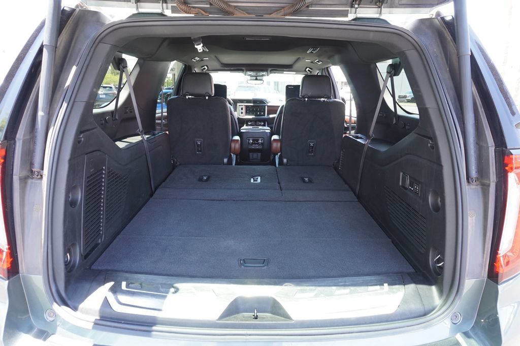 Certified 2023 GMC Yukon XL Denali Ultimate AWD/4WD image 8