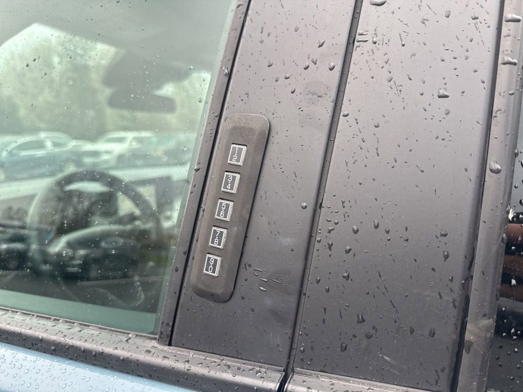 Used 2022 Ford Maverick XLT image 12