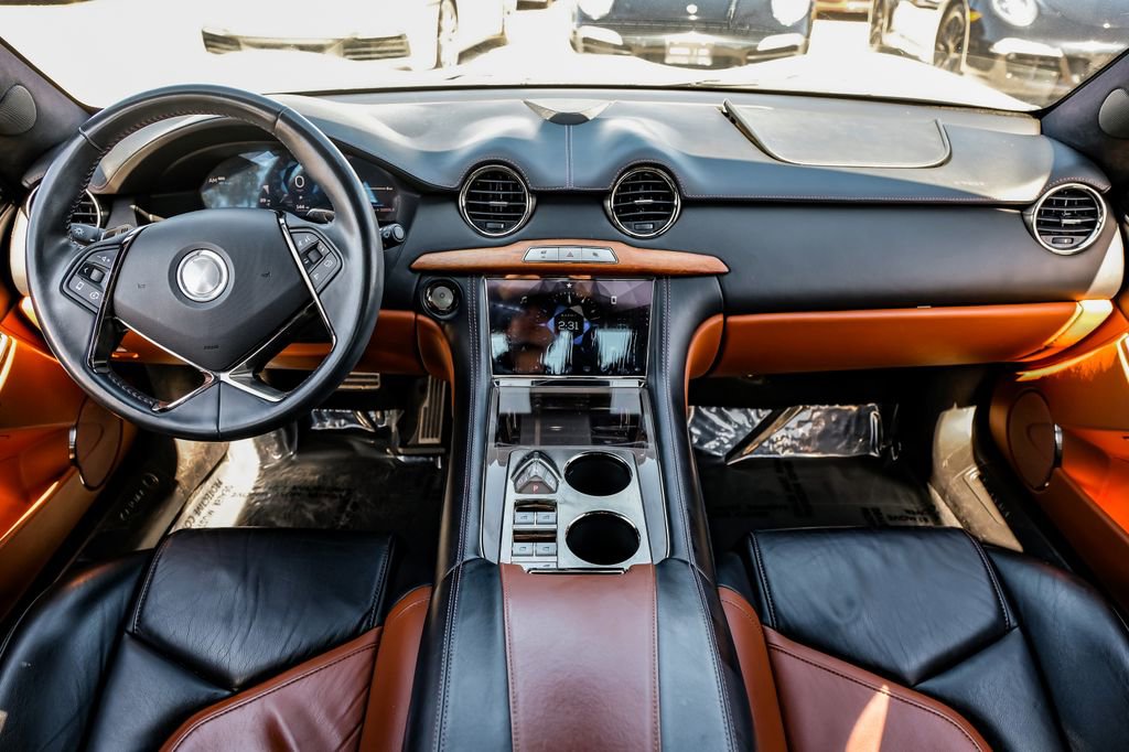 Used 2018 Karma Revero Luxury RWD image 11