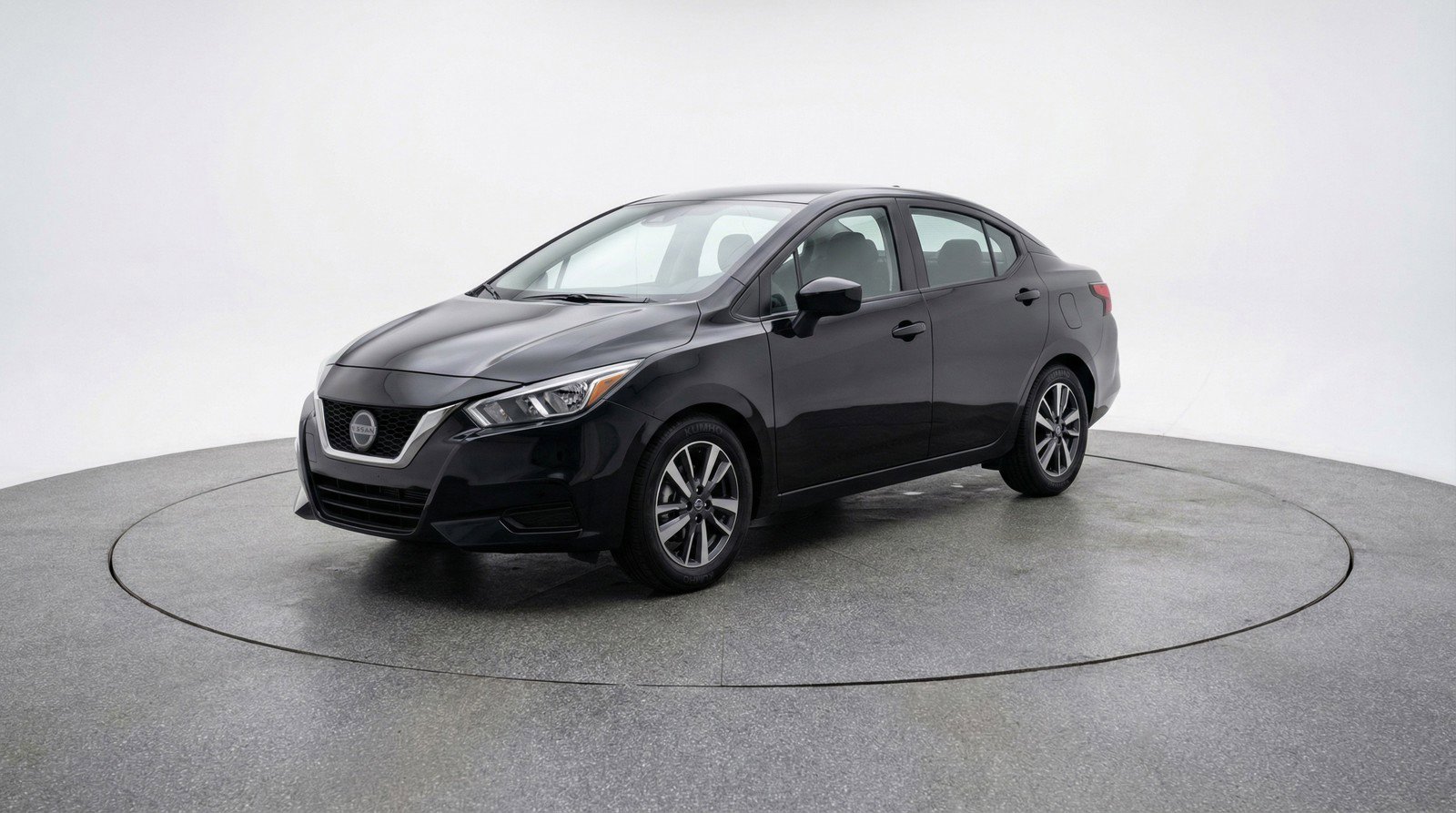 Used 2025 Nissan Versa SV FWD image 3