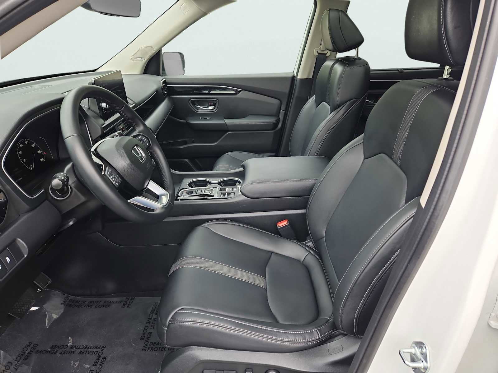 Used 2023 Honda Pilot Touring image 35