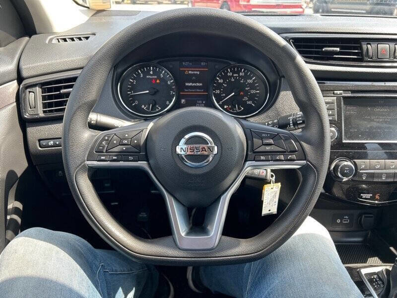 Used 2019 Nissan Rogue Sport S w/ Appearance Package image 23