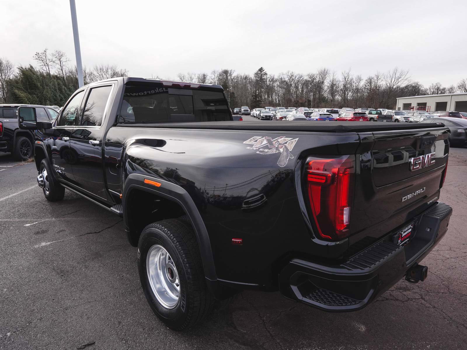 Used 2022 GMC Sierra 3500 Denali image 7