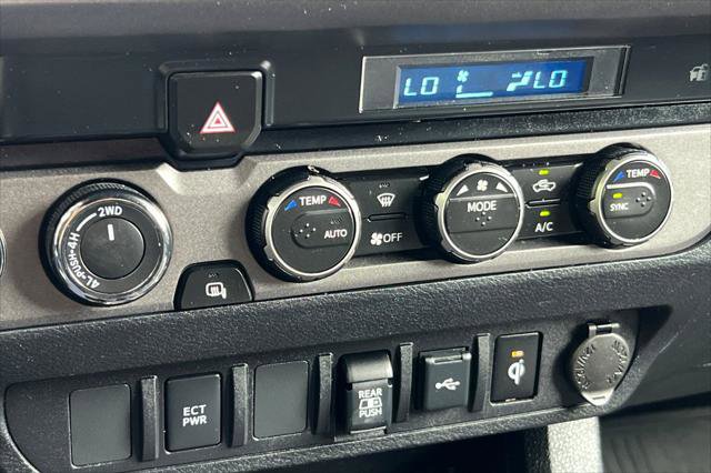 Certified 2023 Toyota Tacoma TRD Off-Road AWD/4WD image 20