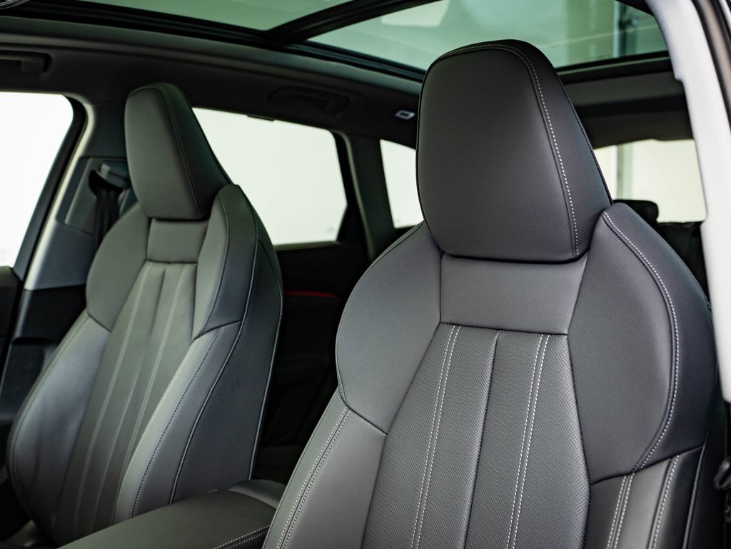 Certified 2025 Audi Q5 2.0T Premium Plus image 22