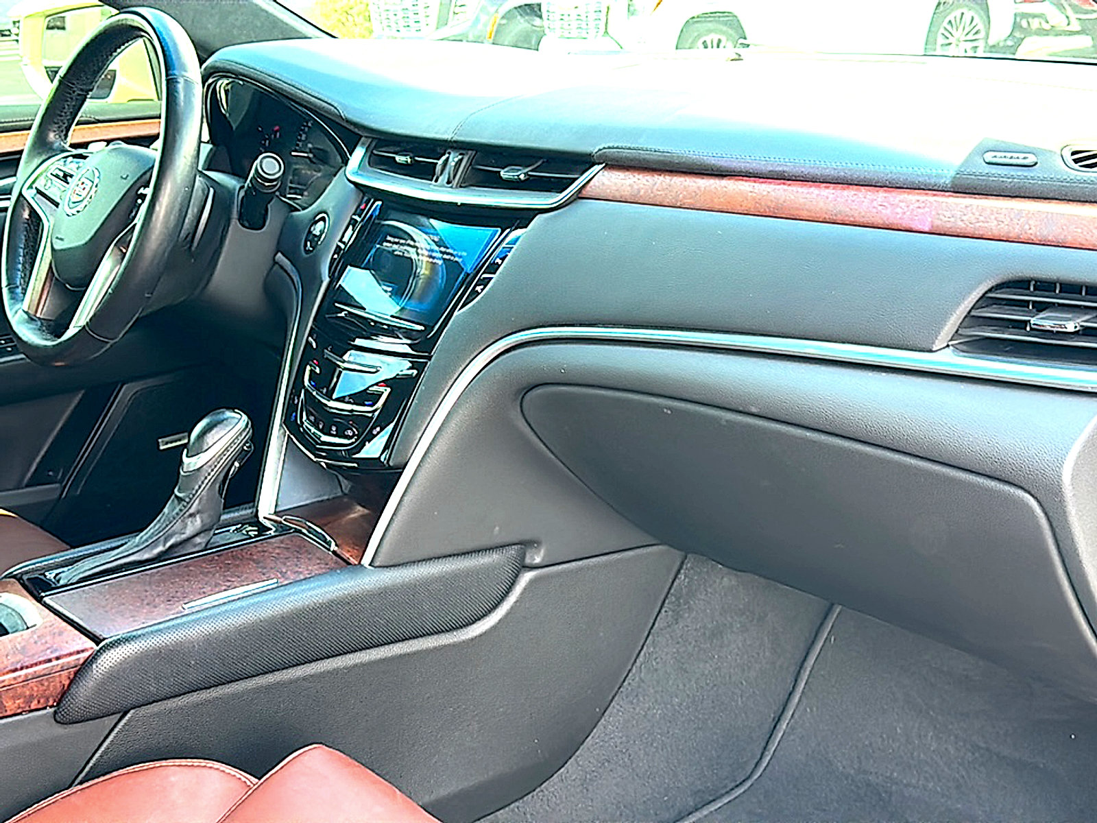 Used 2015 Cadillac XTS Luxury w/ Driver Awareness Package FWD image 23