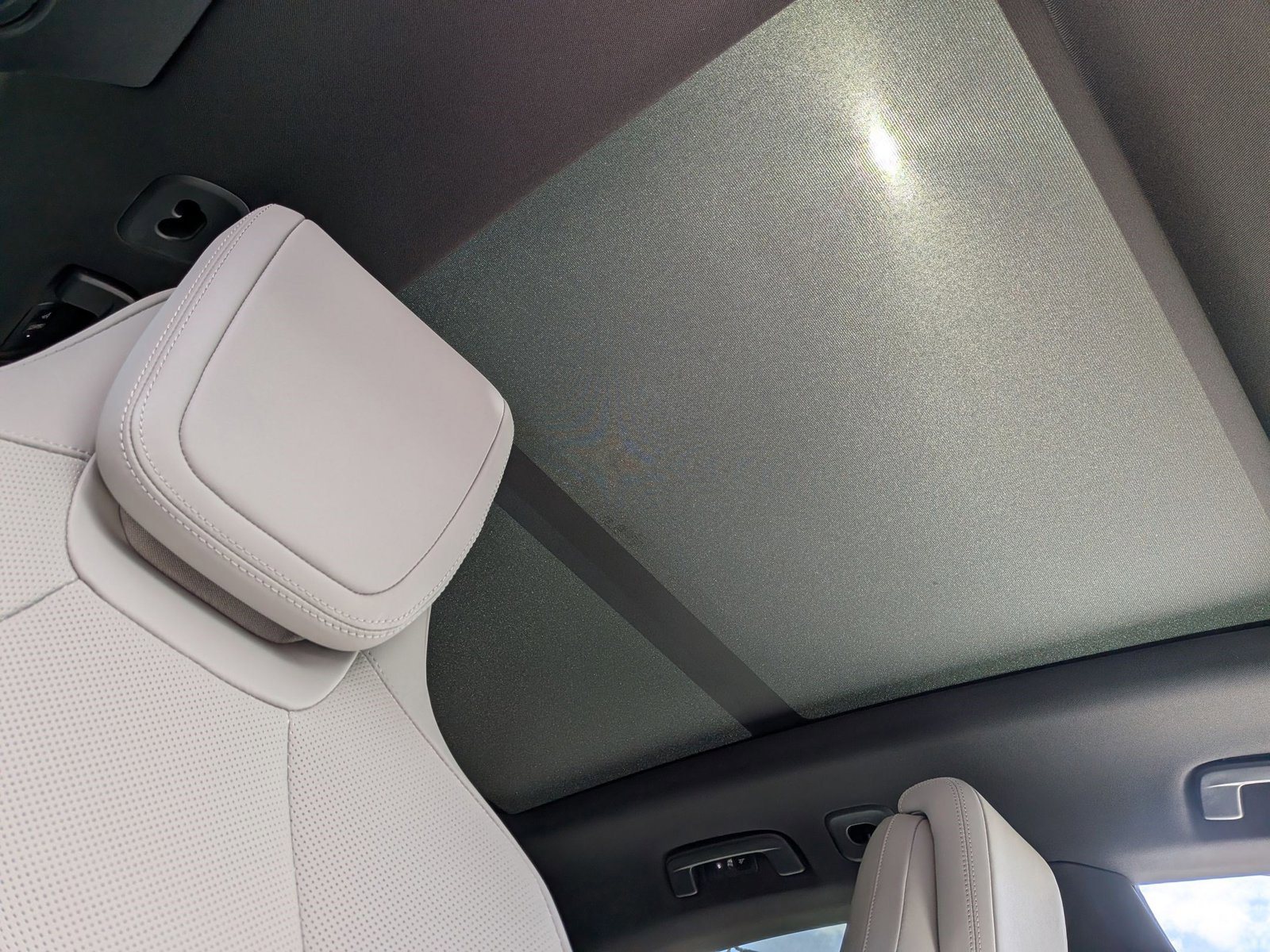 New 2026 Porsche Macan 4 Electric image 28