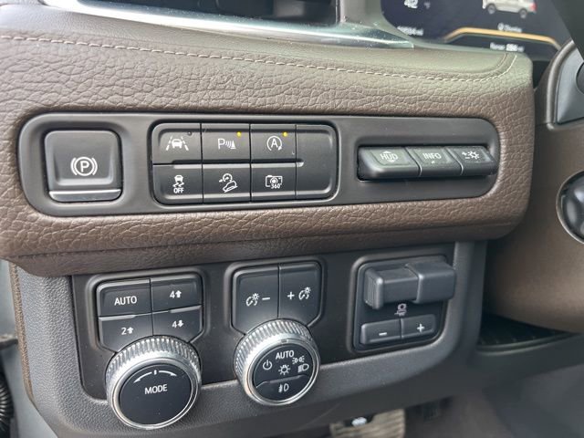 Used 2024 GMC Yukon Denali w/ Max Trailering Package image 12