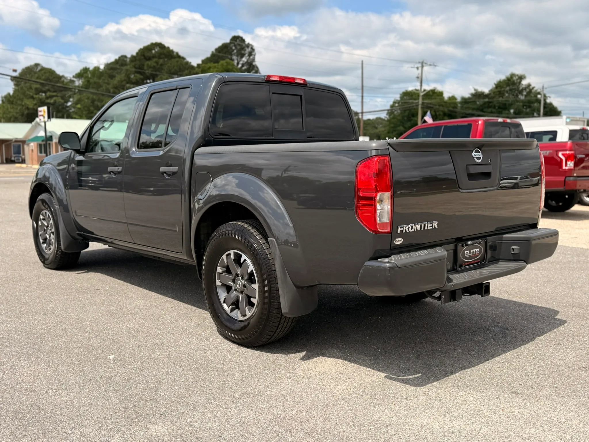 Used 2015 Nissan Frontier Desert Runner RWD image 7