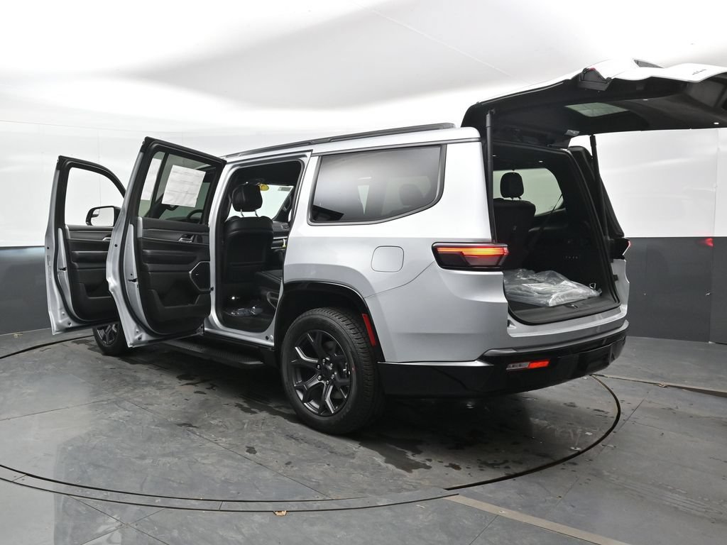 New 2026 Jeep Grand Wagoneer Limited w/ HD Trailer Tow Package AWD/4WD image 53