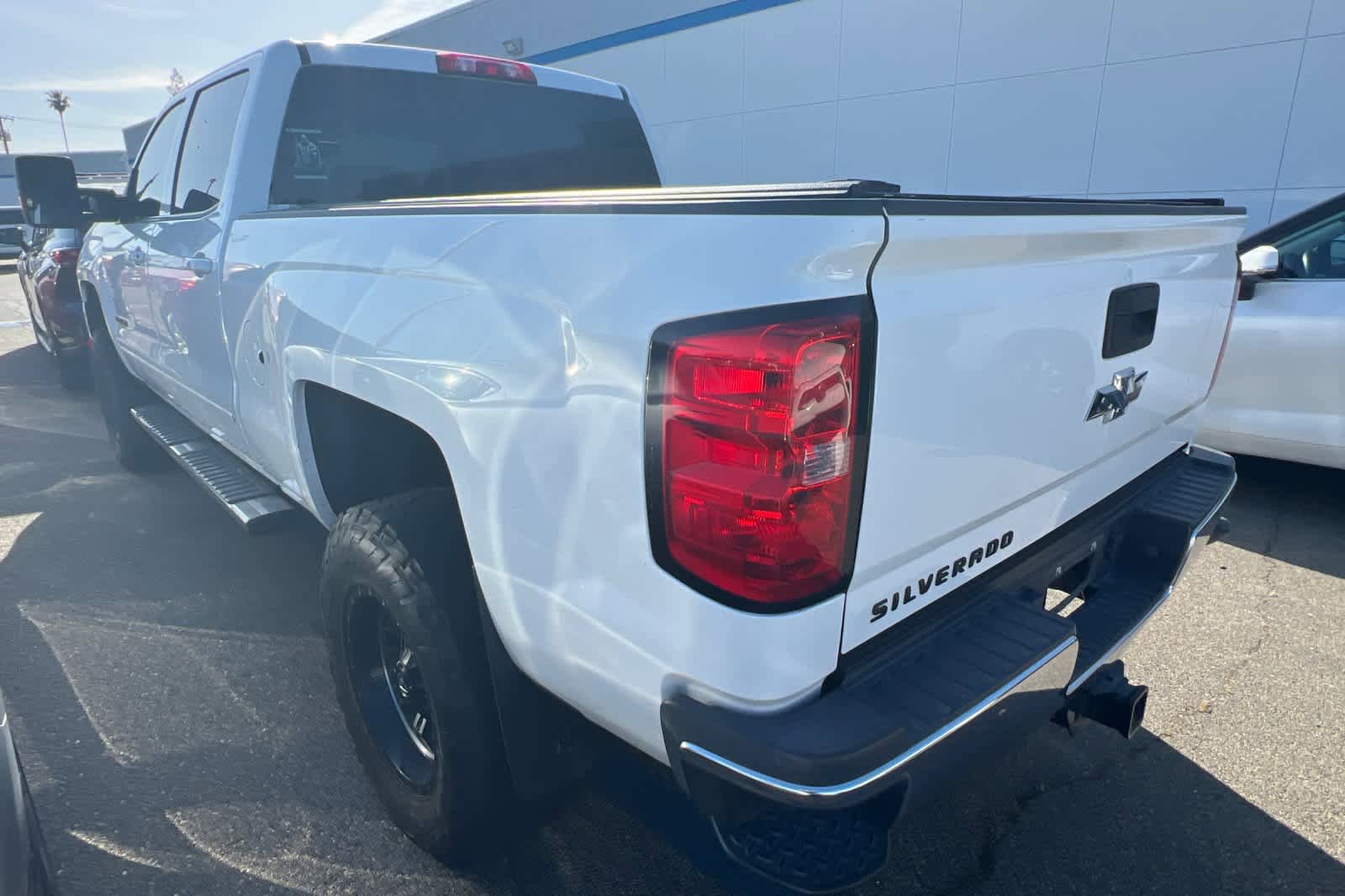 Used 2015 Chevrolet Silverado 2500 LT w/ LT Convenience Package RWD image 6