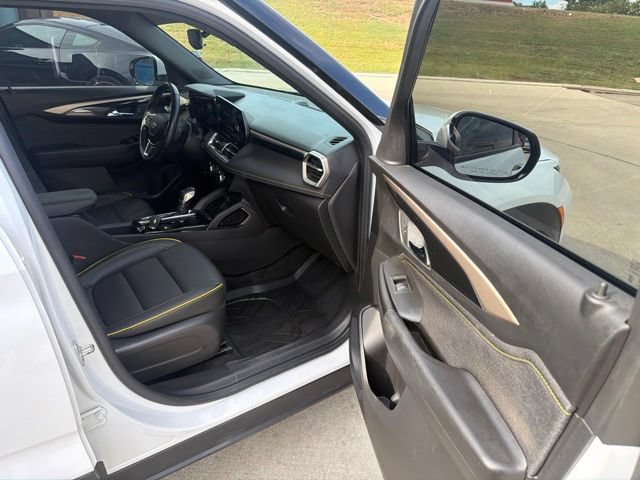Used 2024 Chevrolet TrailBlazer ACTIV FWD image 21