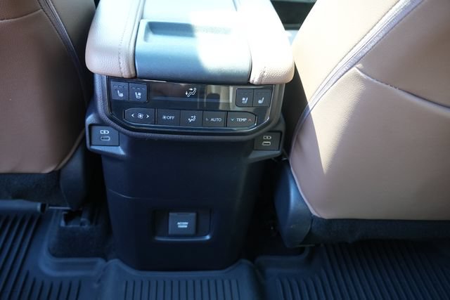 Used 2025 Toyota Grand Highlander AWD Hybrid image 21