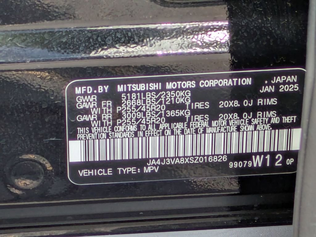 Used 2025 Mitsubishi Outlander SE image 33