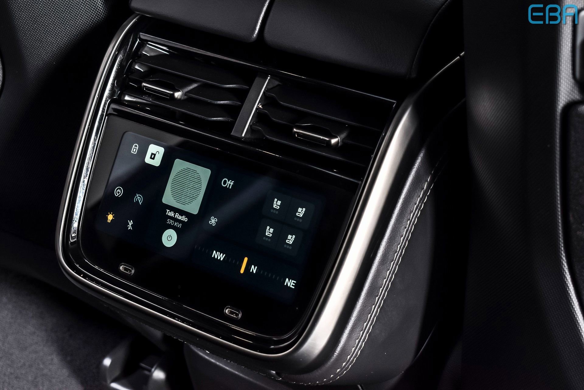 Used 2025 Rivian R1S Adventure image 23