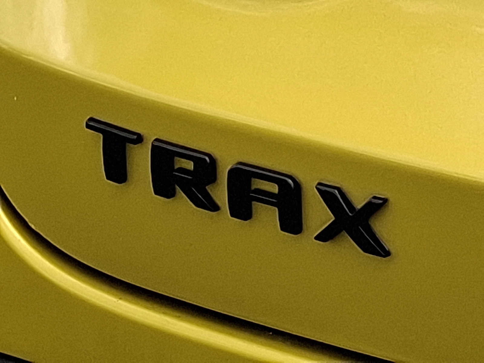 Used 2024 Chevrolet Trax RS w/ Sunroof Package FWD image 28