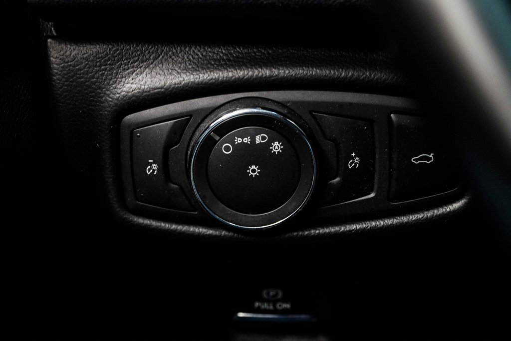 Used 2017 Lincoln MKZ Premiere image 25