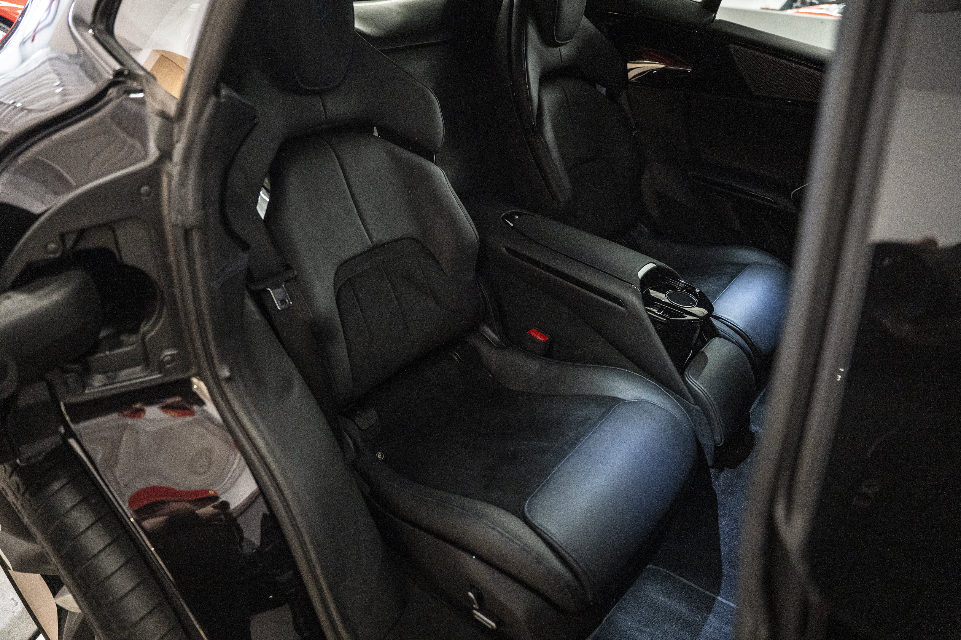 Certified 2024 Ferrari Purosangue AWD/4WD image 35