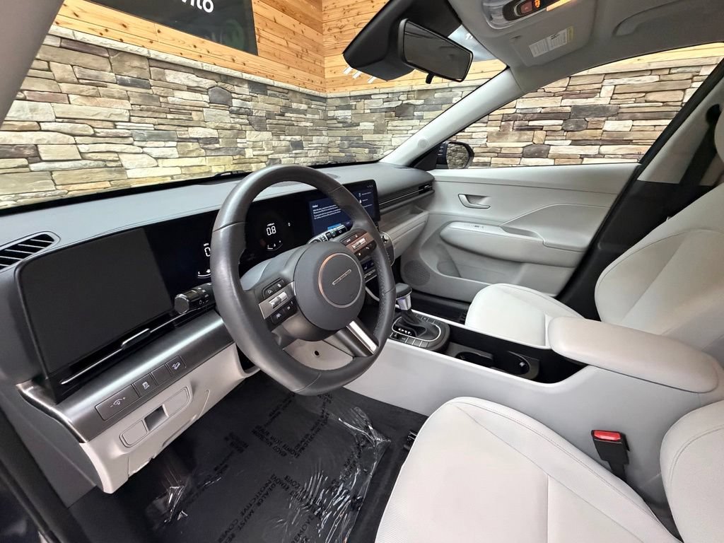 Used 2024 Hyundai Kona SEL AWD/4WD image 28