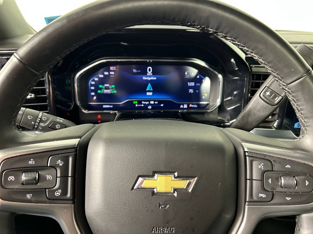 Used 2025 Chevrolet Silverado 1500 LT image 15