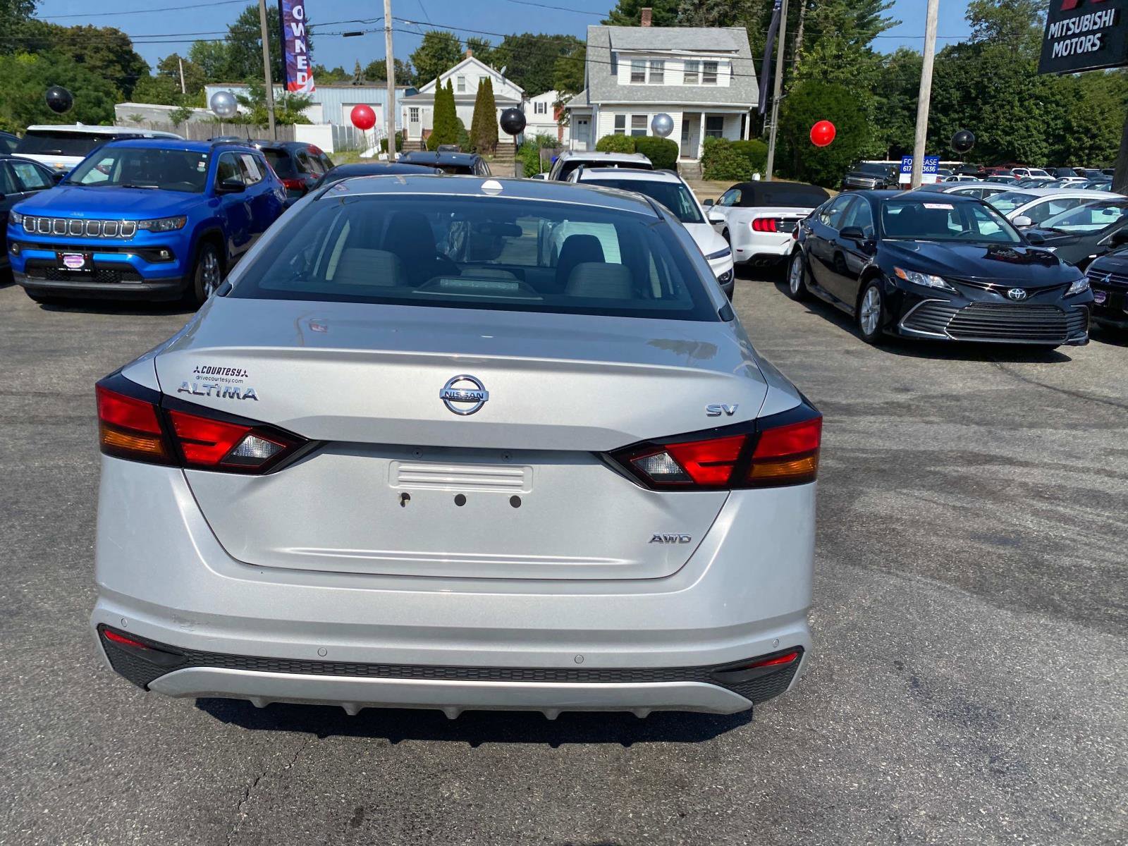 Used 2021 Nissan Altima 2.5 SV image 4