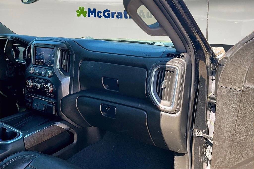 Used 2023 GMC Sierra 3500 Denali AWD/4WD image 26