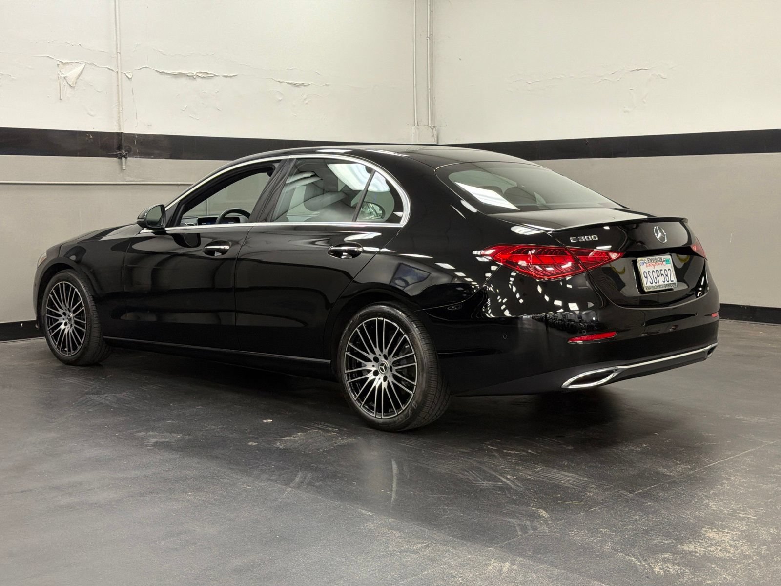 Used 2025 Mercedes-Benz C 300 Sedan image 8