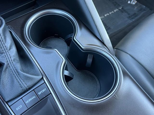 Used 2023 Toyota Camry SE image 30